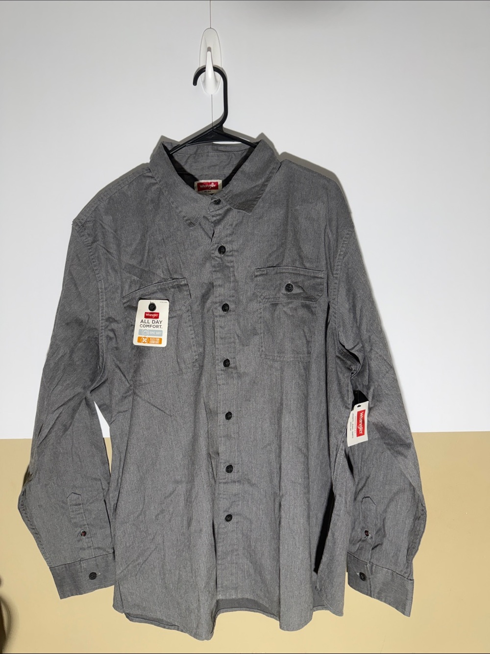 Wrangler Charcoal Gray Long-Sleeve Casual Button-Down Shirt
